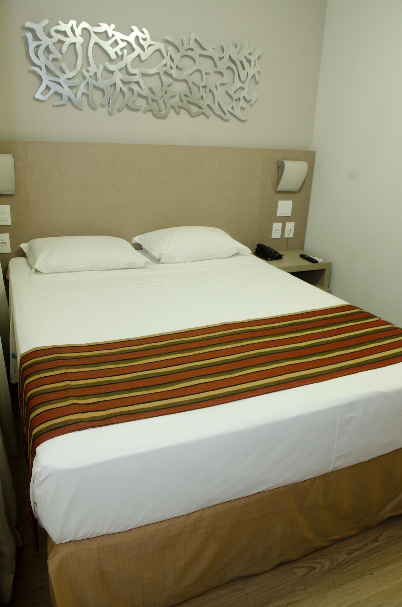 Hotel Beaga Convention Expominas By Mhb เบโลโอรีซอนชี ภายนอก รูปภาพ