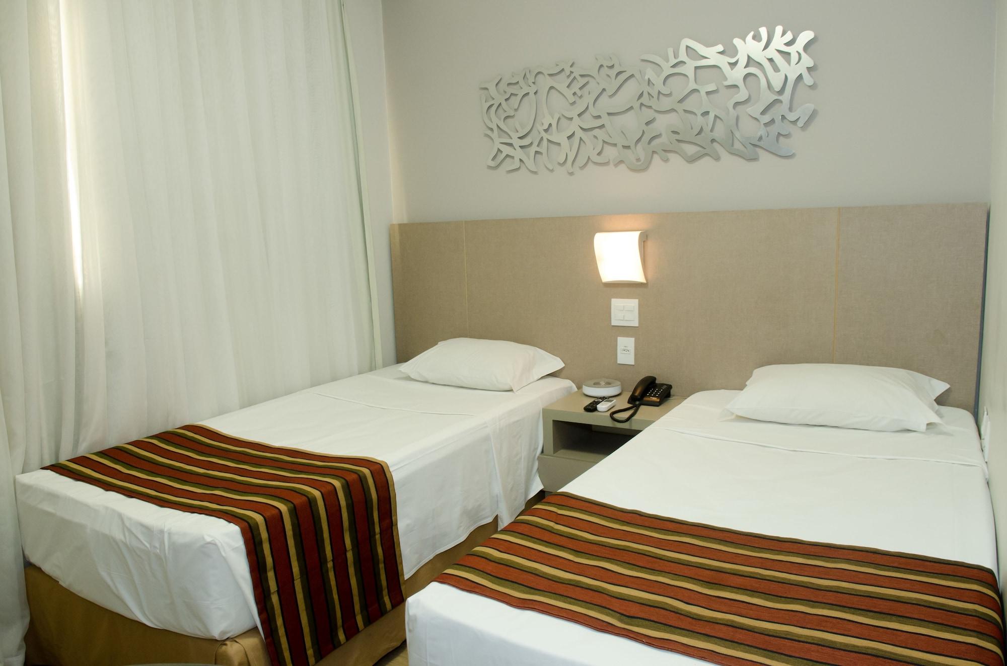 Hotel Beaga Convention Expominas By Mhb เบโลโอรีซอนชี ภายนอก รูปภาพ