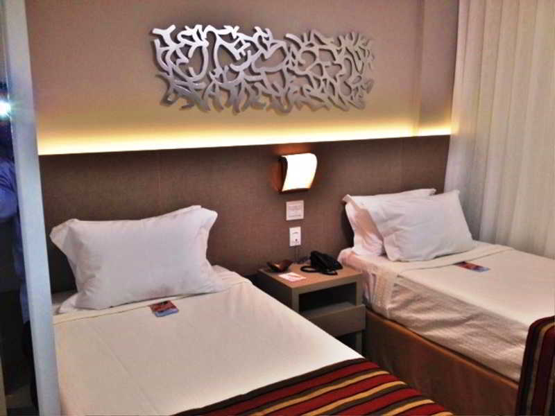 Hotel Beaga Convention Expominas By Mhb เบโลโอรีซอนชี ภายนอก รูปภาพ