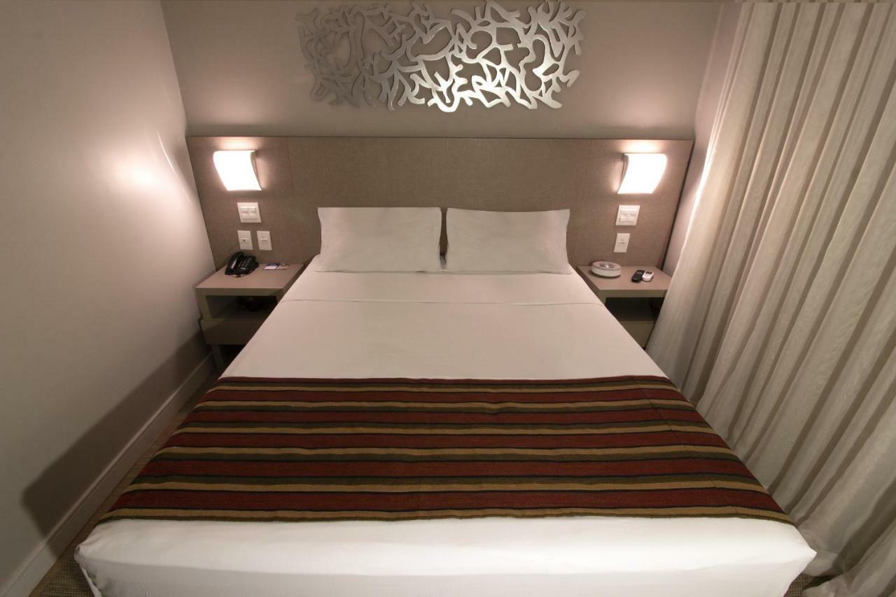 Hotel Beaga Convention Expominas By Mhb เบโลโอรีซอนชี ภายนอก รูปภาพ